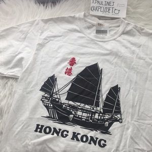 💔✖️SOLD✖️💔 Brandy Melville Hong Kong shirt